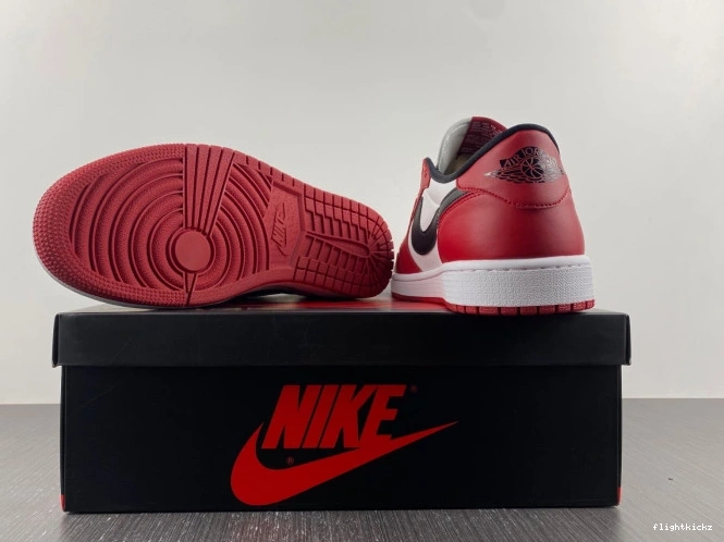 1 Jordan Low Retro Chicago Air 705329-600 1006